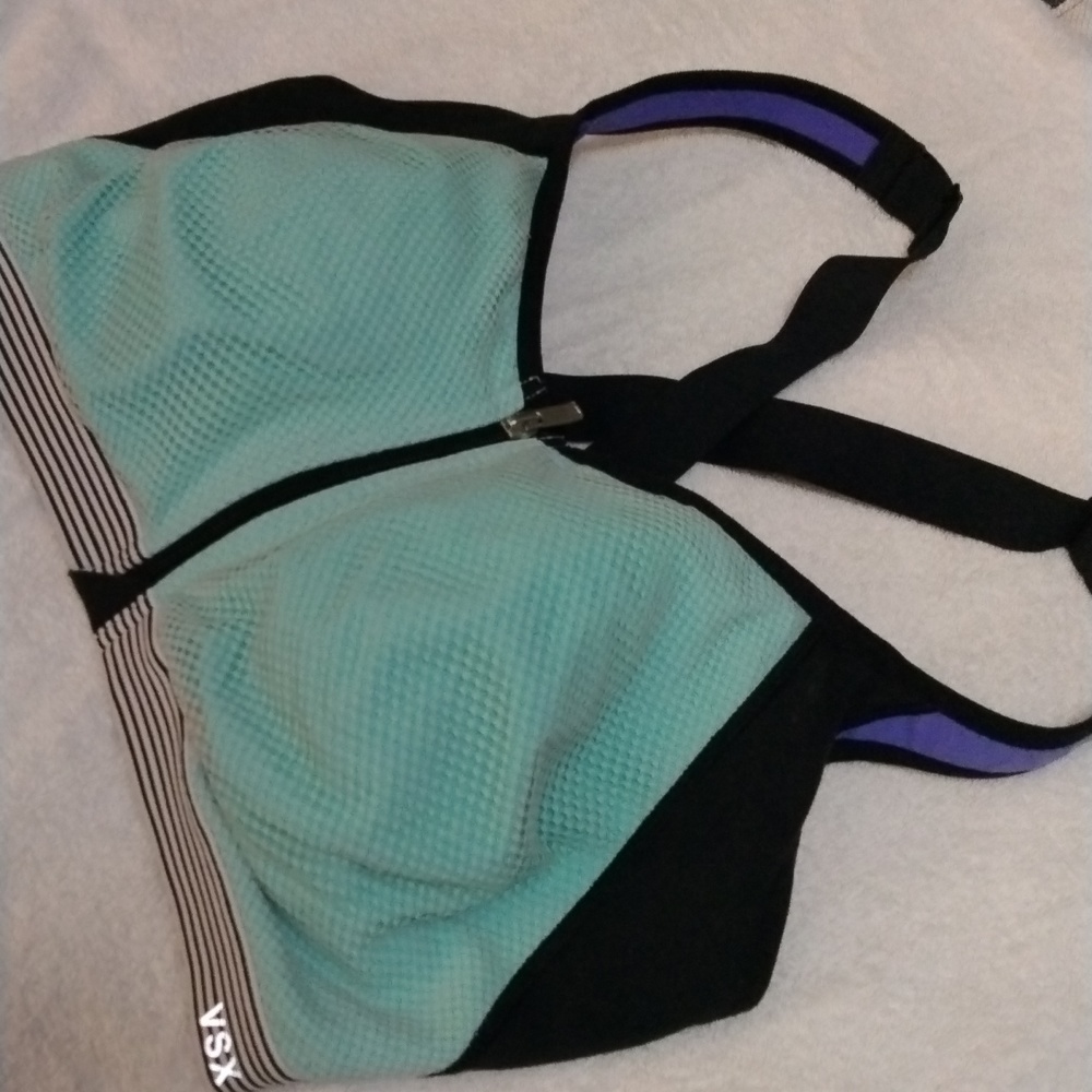 VICTORIA'S SECRET
